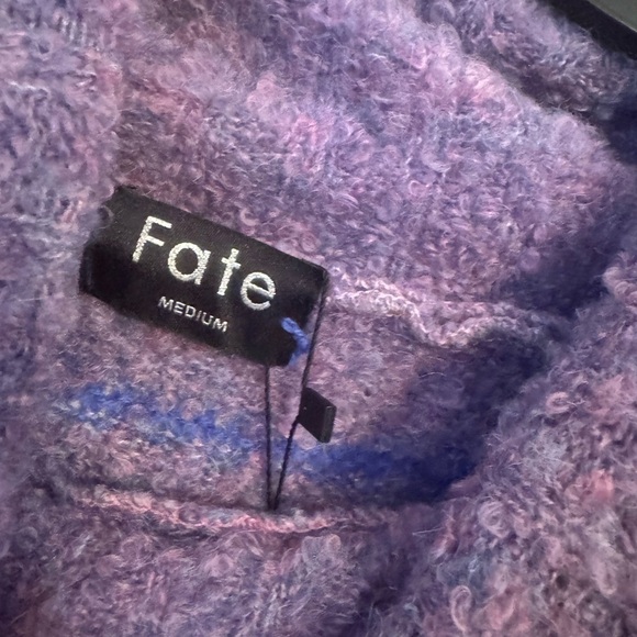 Sweater - Picture 2 of 5